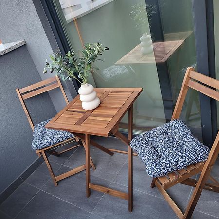 Novoureden Stan Apartamento Velika Gorica Exterior foto