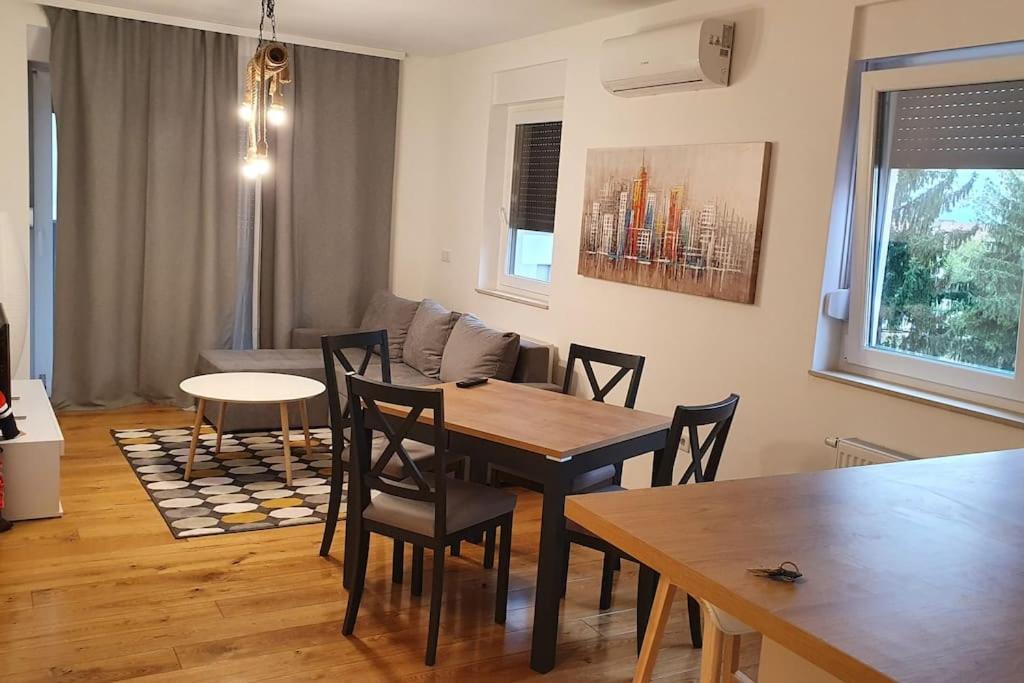 Novoureden Stan Apartamento Velika Gorica Exterior foto
